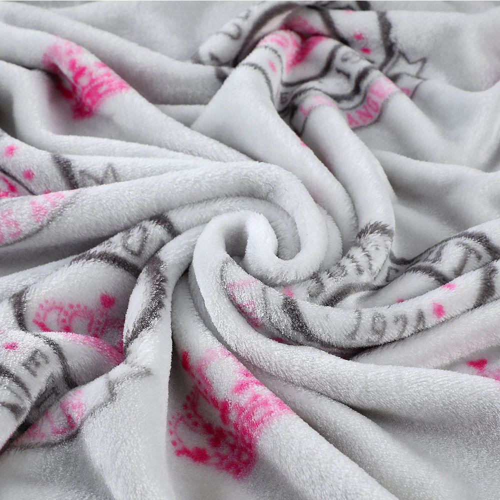 Plush Throw Blanket - Image 4